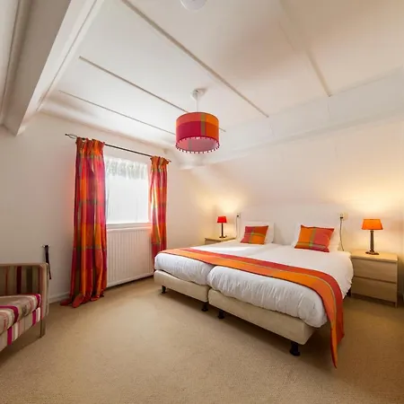 فندق Hotel-restaurant De Boer'nkinkel 3*